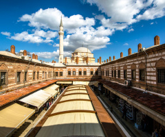 Kızlarağası Hanı'ndan Hisar Camii.İZMİR