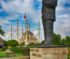 Atatürk Ve Sabancı Camii Adana