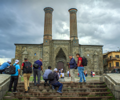 Ekip Çifte Minareler'de