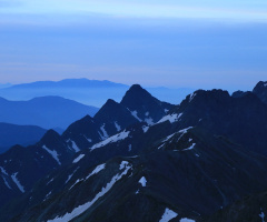 Dawn around mountains