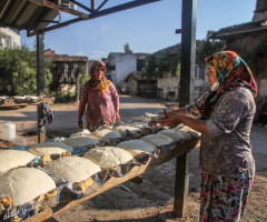Köy Ekmeği Hazırlığı