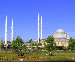 Mihraplı Cami