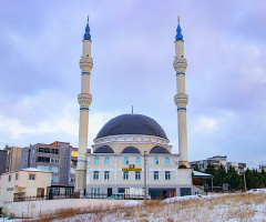 Oğlak Tepe Şehitler Camii