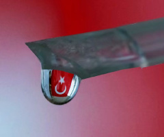 Damlada Ay-yıldızlı Bayrağımız 