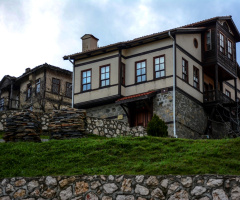 Taraklı