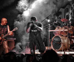 Only rock & roll (1)