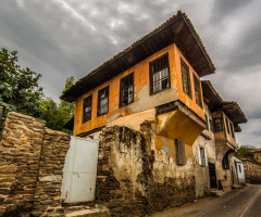 Kimliğini korumaya direnen TİRE