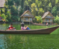 Canoe lake Sampireun