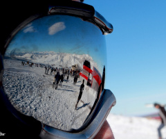 Profit from the eyes of snow boartc