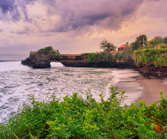 Batu Bolong