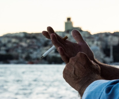 Cigaramın Dumanını Üfledim İstanbul'a...