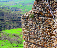 Kormas Kalesinden İncekaya Köyüne Bakış