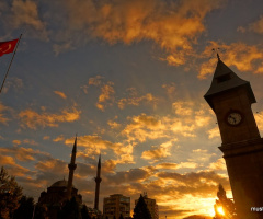 Miniciks Hayatlar  SİLÜET BELYAZIDA 