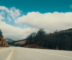 Bahar görünümlü kış yolu