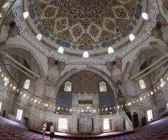 ''üç şerefeli camii''