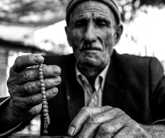 Üreten nasırlı ellere selâm olsun.