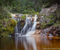 Pequena cachoeira