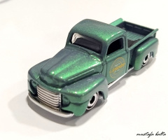 Miniciks Hayatlar  1948 FORD F1