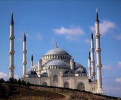 Çamlıca Camii