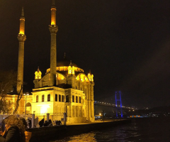 Ortaköy Camii ve Boğaziçi Köprüsü