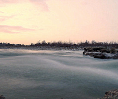 Çayın hafif HDR alçaktan uzun pozlaması