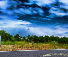 Yanlızlık...A kite in the sky, all alone