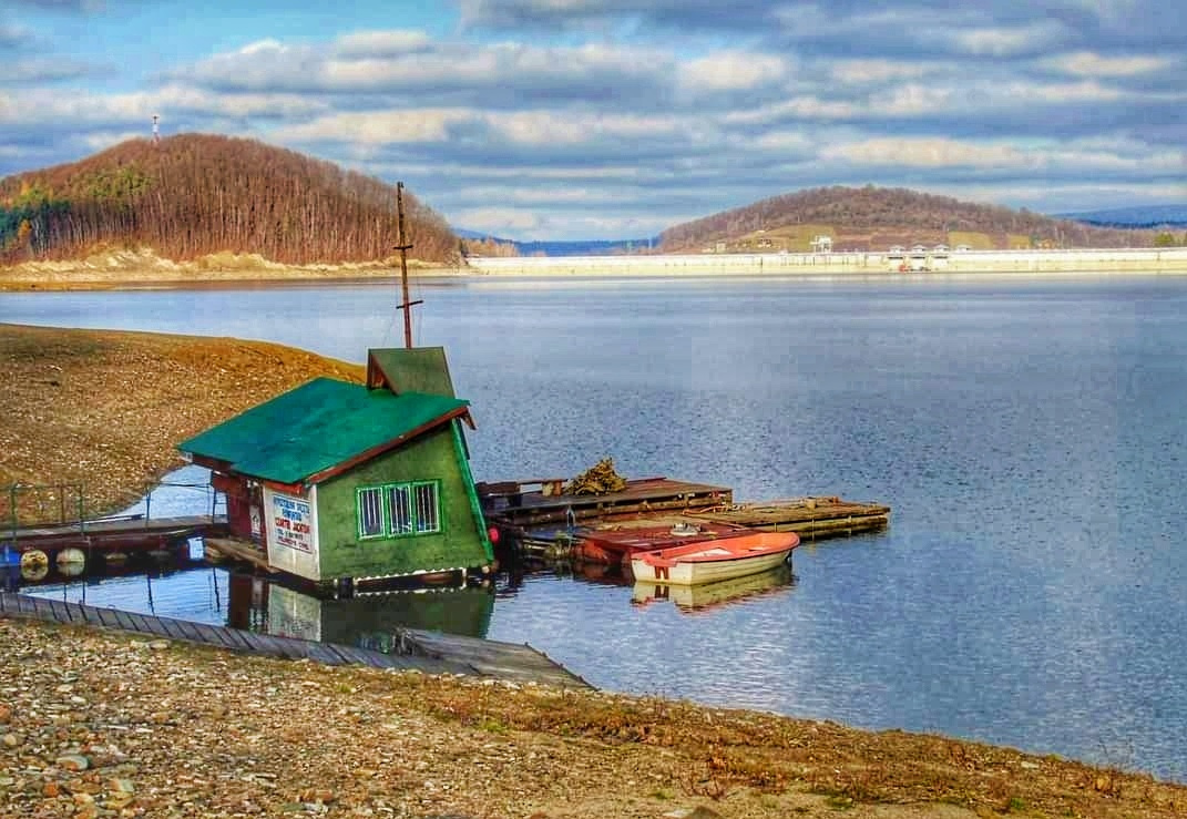 LAKE SOLINA