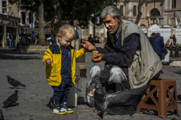 Kuş Yemlemek