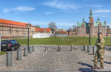 Ved Rosenborg Slot i København 