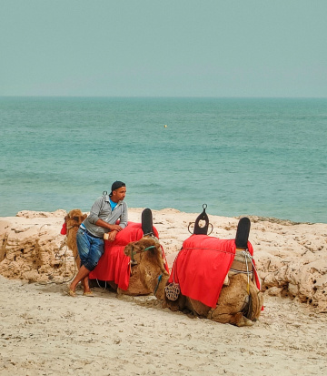 REST ON THE BEACH