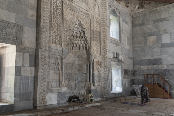 İlyas Bey Külliyesinde Namaz