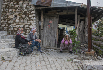 Kapı Önü Sohbeti