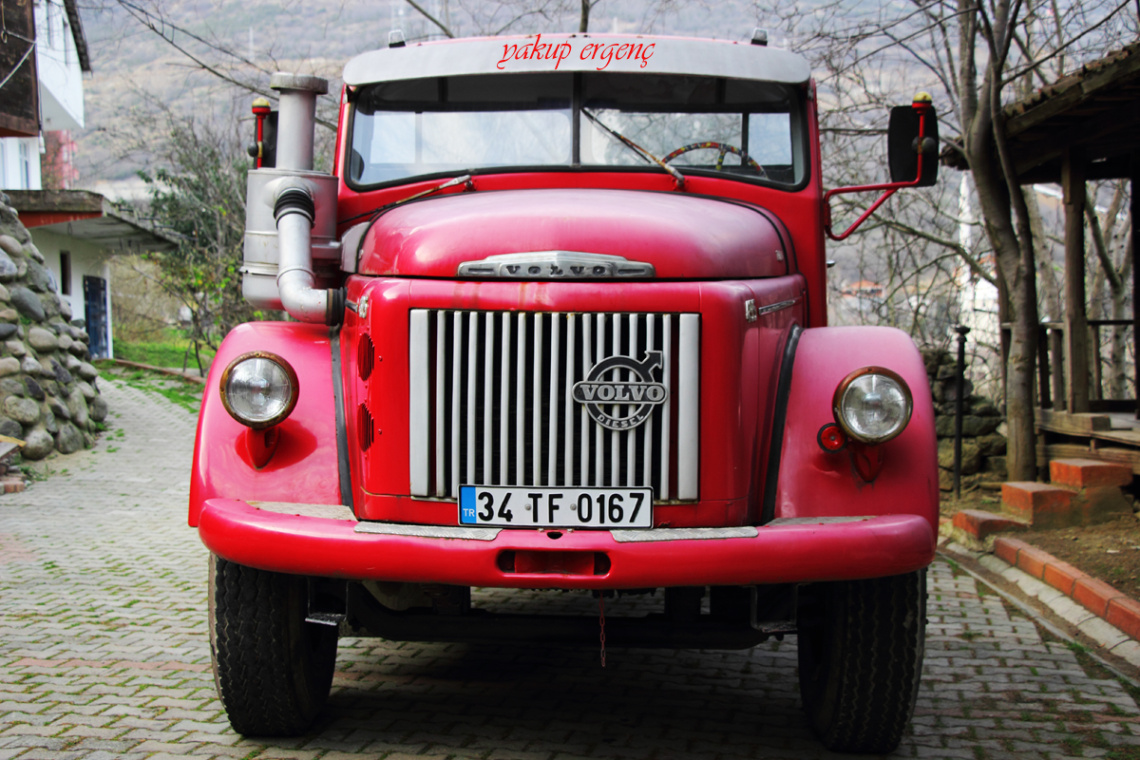 VOLVO