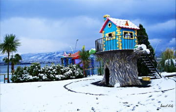 HARİKALAR SAHİLİNDE KIŞ