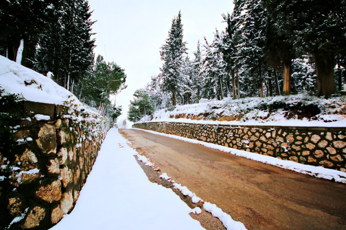Karşıyaka Lalaşahin Mezarlığı