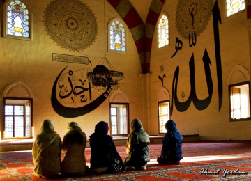 Bir Allah'a Sığınmak...