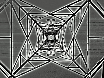 Bildiğiniz Elektrik Direği