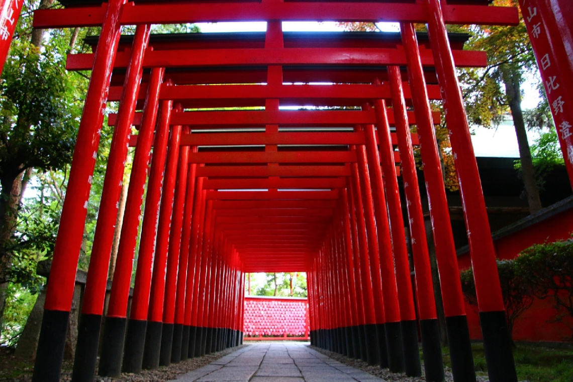 The way into the shrine