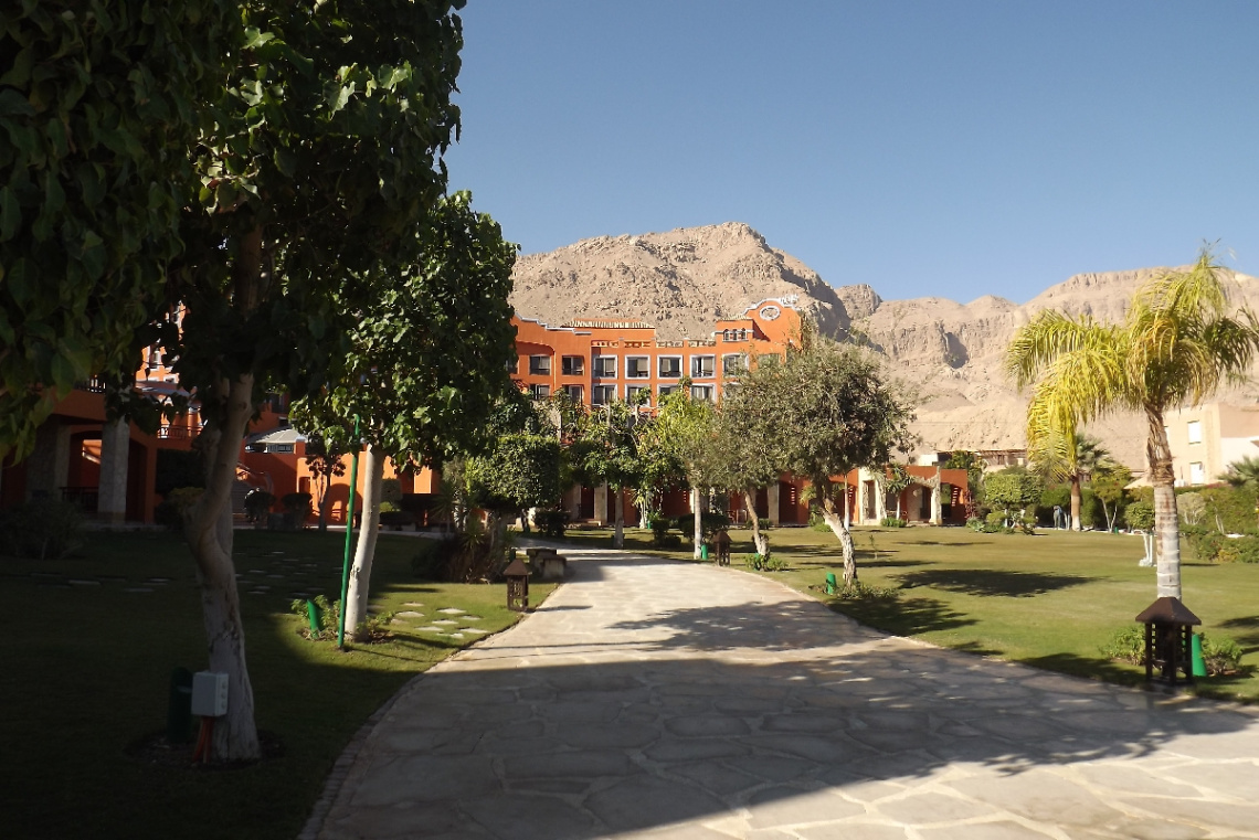 Egypt - alain alsokhna Mountain & Resort