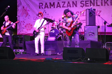 Grup Ayna