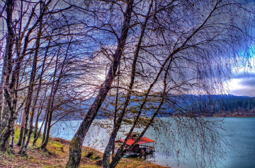 Lake Hous