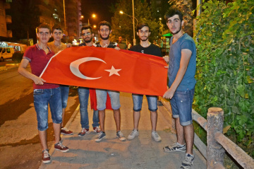 Birlikte Yaşamaya Kararlıyız