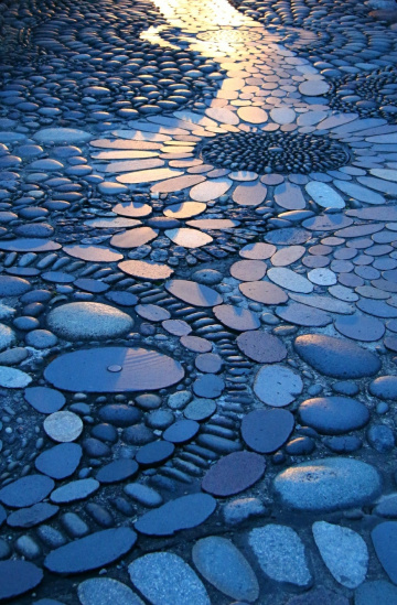 Stone pavement