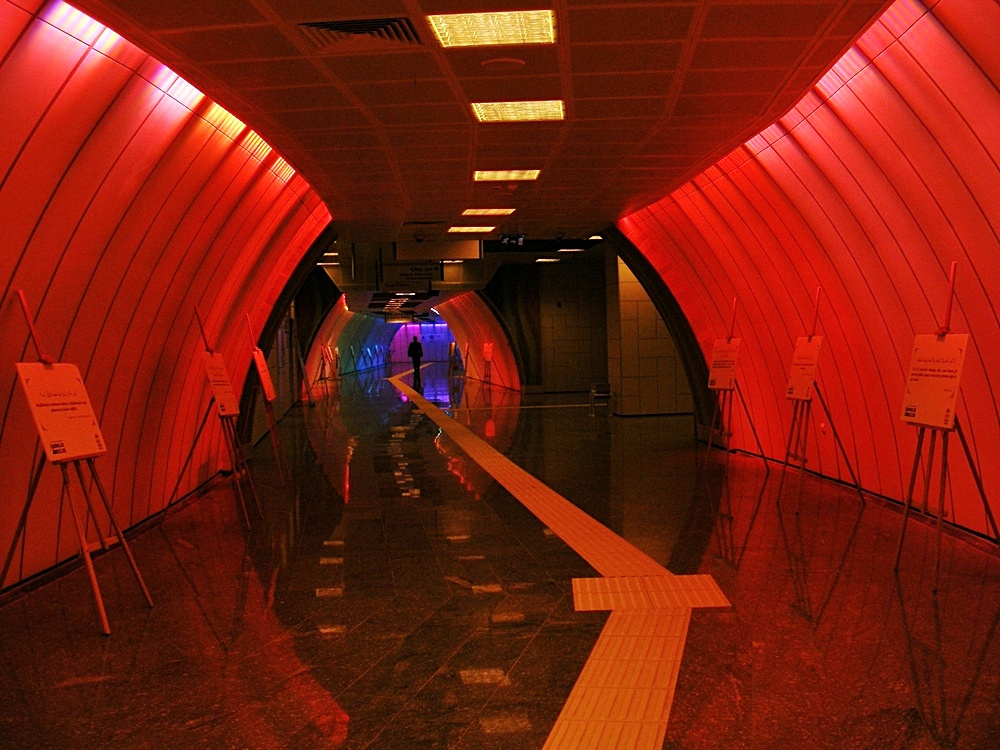 Kırmızı