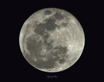 Full moon overnight