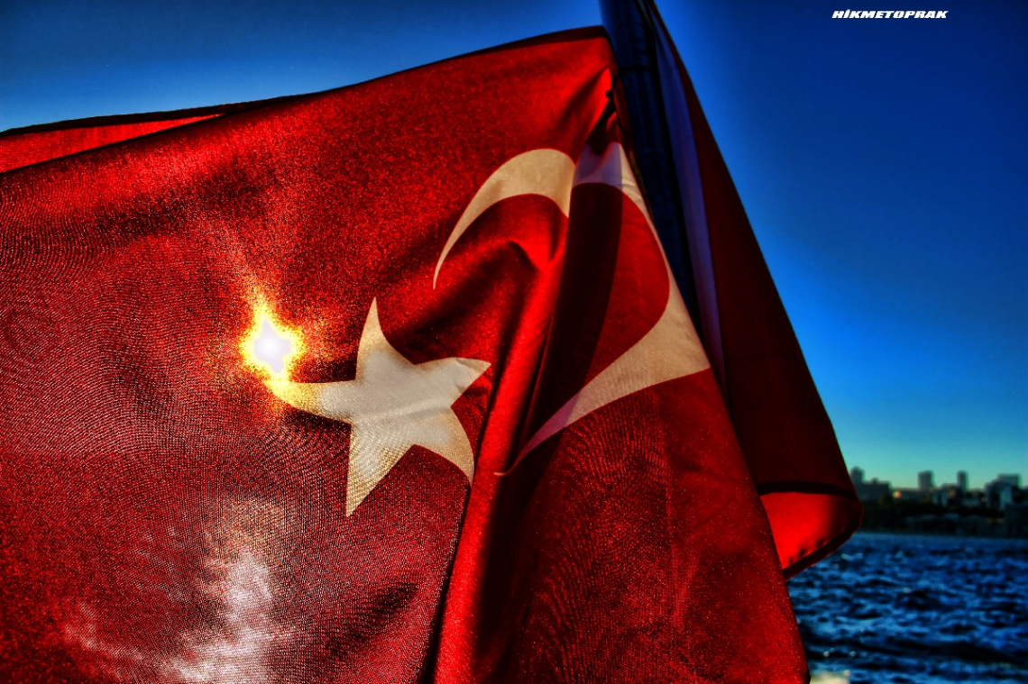 Dalgalan sen al bayrak 