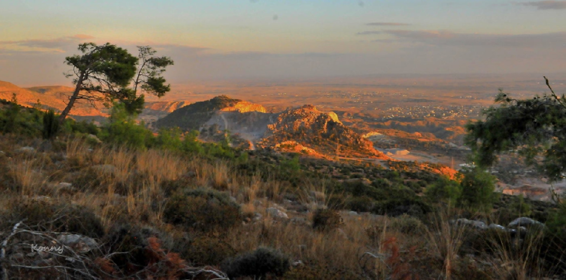 evening in the mountain 