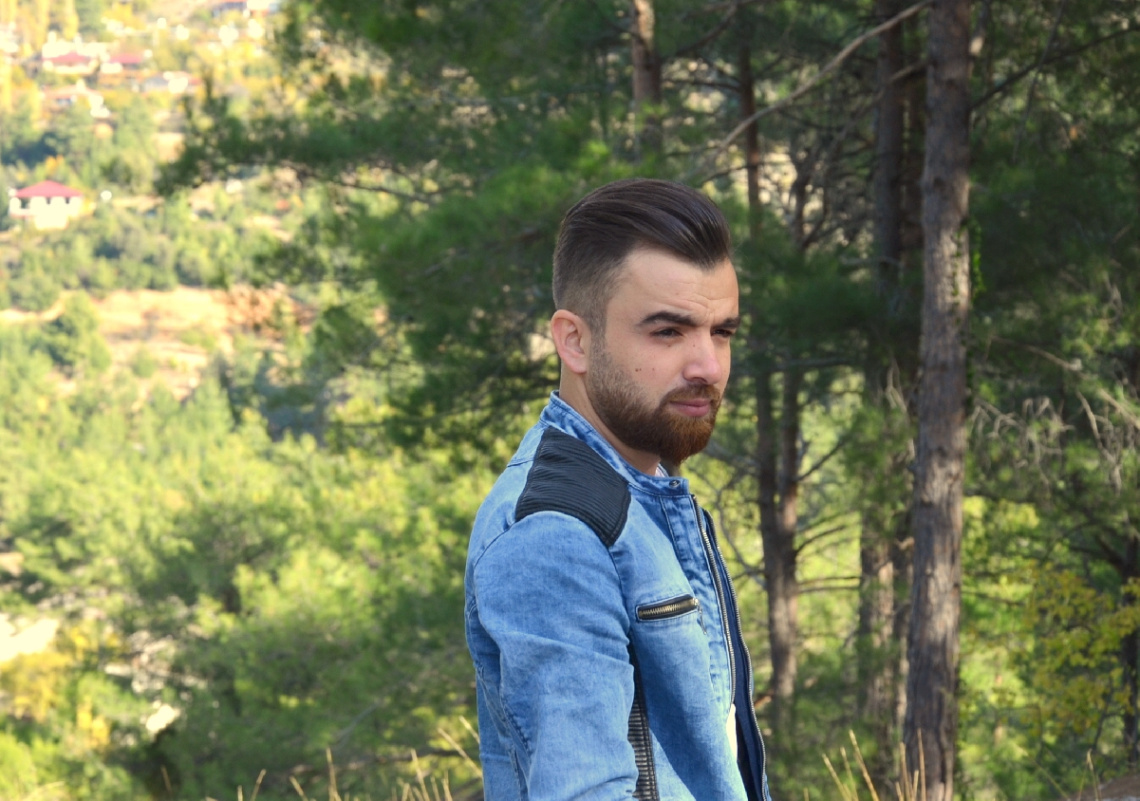 Keskin bakışlar