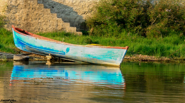 Kayık ve Yansıması