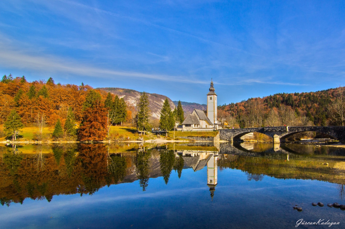 lake bohinj slovenia